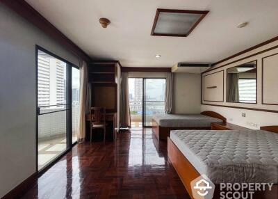 2-BR Condo at Richmond Palace Condominium near BTS Phrom Phong