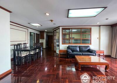 2-BR Condo at Richmond Palace Condominium near BTS Phrom Phong