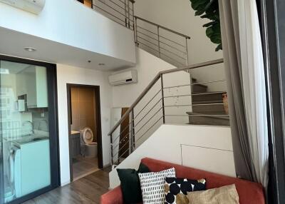 Ideo Mobi Asoke 1 bedroom duplex condo for rent