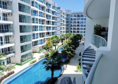 2 bedroom Condo in Grand Avenue Residence Pattaya