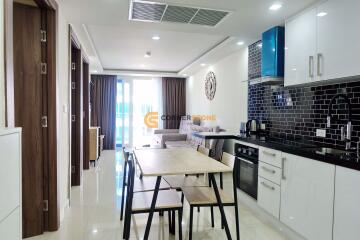 2 bedroom Condo in Grand Avenue Residence Pattaya