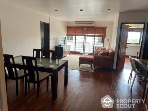 2-BR Condo at Sukhumvit Park Condominium near BTS Asok