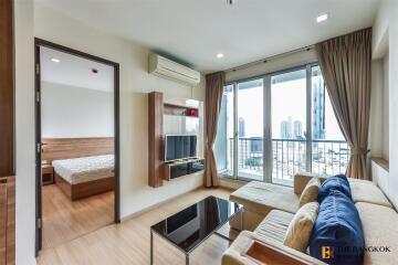 RHYTHM Sathorn BTS SAPHAN TAKSIN 1 Bed 1 Bath  C2408310322