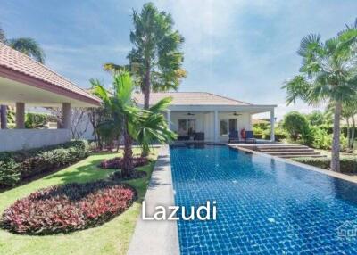 THE VIEWS : Luxury 3 Bed Pool Villa with Great Views Near Golf Course