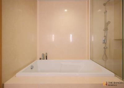 Hyde Sukhumvit 13 BTS NANA 2 Bed 2 Bath  C2403230334