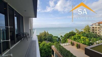 Balcony with ocean view