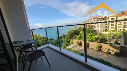 Balcony with view of the ocean