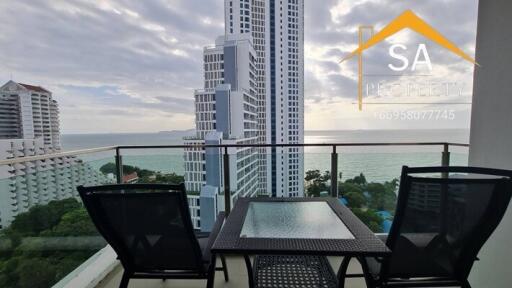 Balcony with a ocean view and city skyline