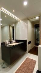 Modern bathroom with a vanity and a mirror