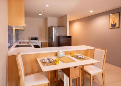 Modern kitchen with dining area