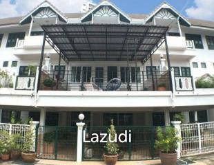 BAAN THAI VILLAS: 4 Bed Villa (Great Rental Property!!)