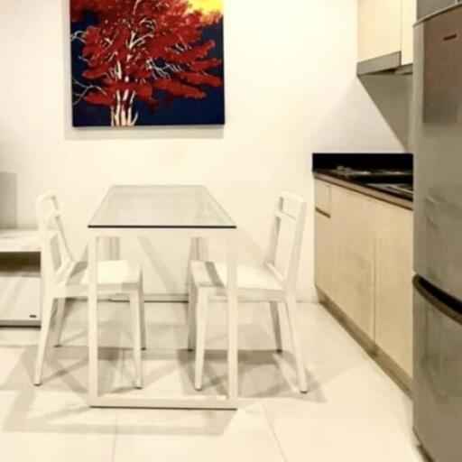 Modern kitchen with dining area