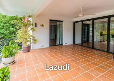 2 Bed Condo in Khao Takiab