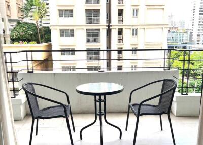 2-BR Apt. near MRT Sukhumvit