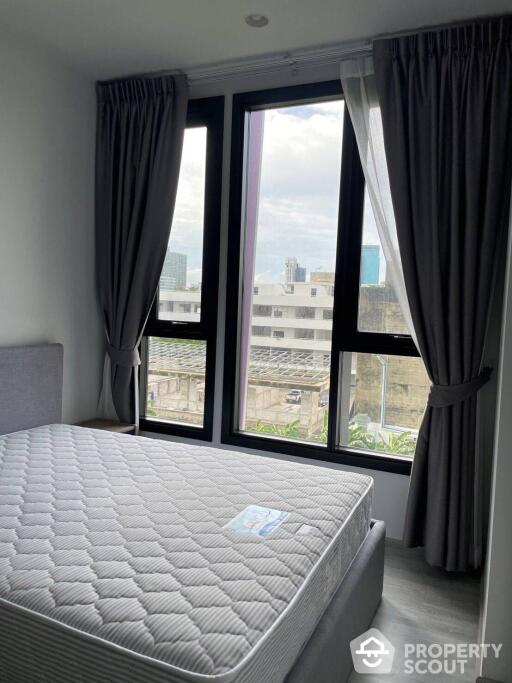 1-BR Condo at Xt Ekkamai near BTS Thong Lor