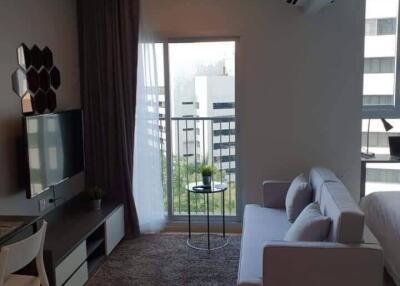 1-BR Condo at Noble Revolve Ratchada 2 near MRT Thailand Cultural Centre (ID 531562)