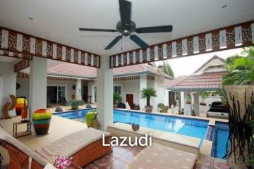 SMART HOUSE RESORT: 4 Bed Pool Villa