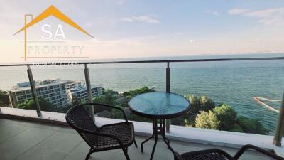 Balcony with ocean view