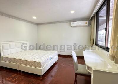 3 Bedrooms Furnished Family Apartment - Sukhumvit 15, Asok BTS