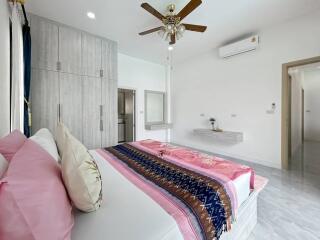 Aileen Village: Modern 3 Bedroom Pool Villa