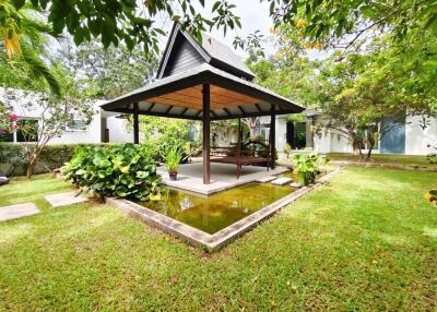 Lakefront Modern Bali-Style 4 Bedroom Pool Villa