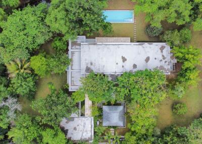 Lakefront Modern Bali-Style 4 Bedroom Pool Villa