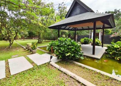 Lakefront Modern Bali-Style 4 Bedroom Pool Villa