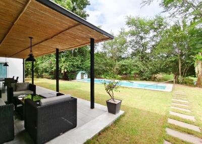 Lakefront Modern Bali-Style 4 Bedroom Pool Villa