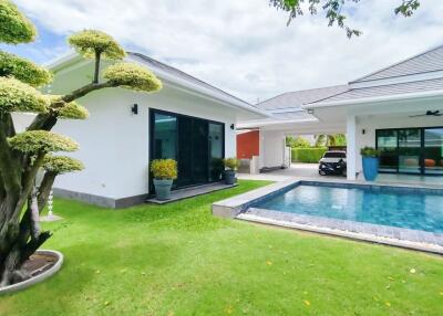 The Clouds: 4 Bedroom Pool Villa