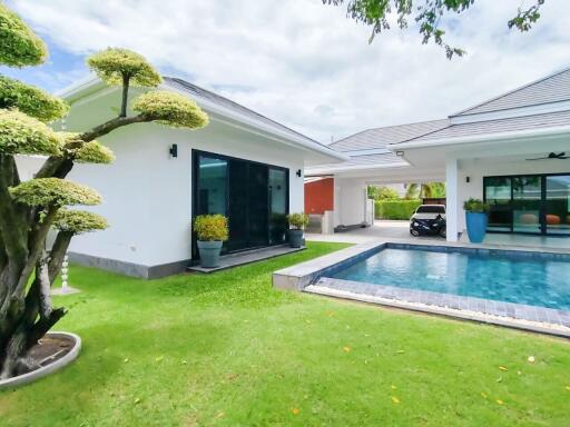 The Clouds: 4 Bedroom Pool Villa