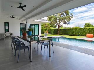 The Clouds: 4 Bedroom Pool Villa