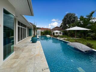 Red Mountain Luxury: Freehold 3 Bed Pool Villa