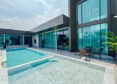 Modern house with swimming pool