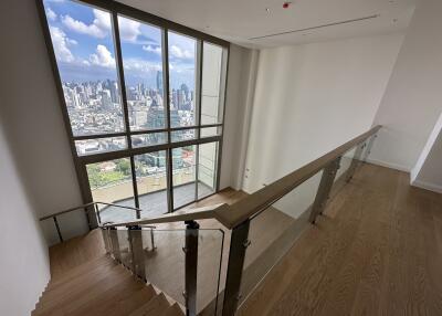 Spacious room with city skyline view