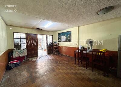 Spacious living room with wooden parquet flooring