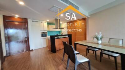 Modern kitchen with dining area