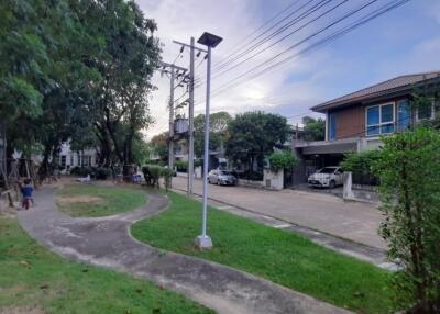 Neighborhood with a path and houses