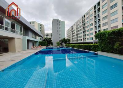 Residential complex with swimming pool