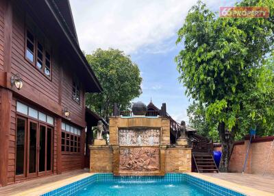 Spacious Pool Villa next to Ping River