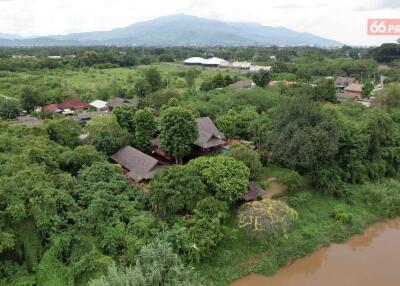 Spacious Pool Villa next to Ping River