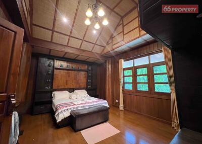 Spacious Pool Villa next to Ping River