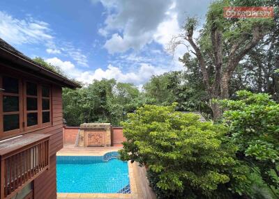 Spacious Pool Villa next to Ping River