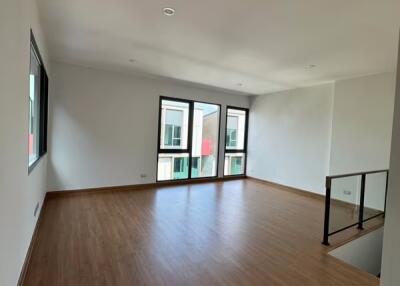 Townhouse for Rent at Baan Klang Muang Classe Sukhumvit 77