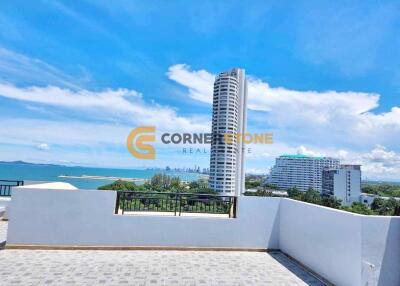 3 bedroom Condo in Sunrise Beach Resort And Residence Na Jomtien