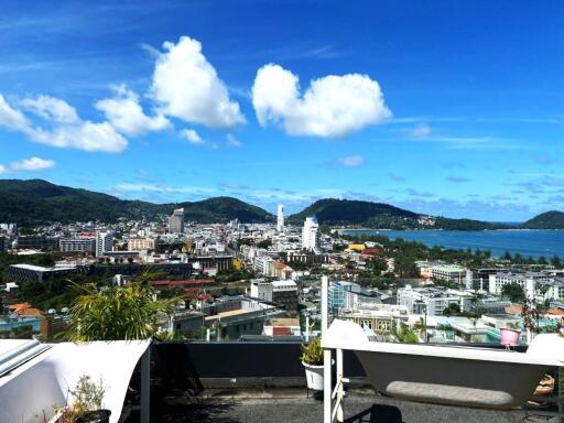 Townhouse in prime location in Patong, Phuket