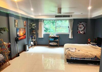 Townhouse in prime location in Patong, Phuket