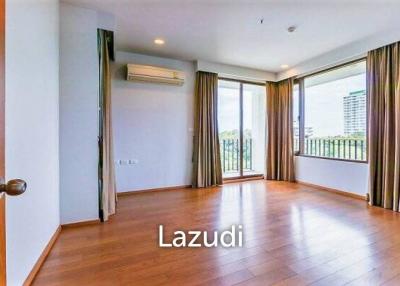 Luxury 3 Bed Beachfront Condo