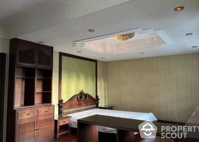 3-BR Townhouse near MRT Lumphini