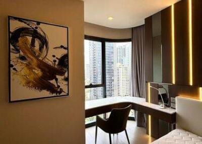 1-BR Condo at Ashton Asoke near MRT Sukhumvit