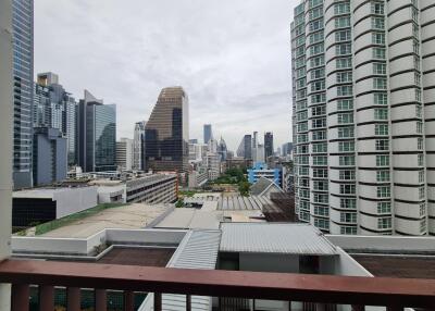 15 Sukhumvit Residences